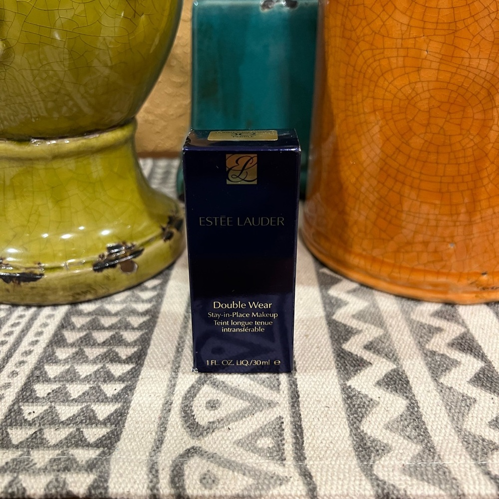 Estēe Lauder Double Wear Stay-in-Place Foundation